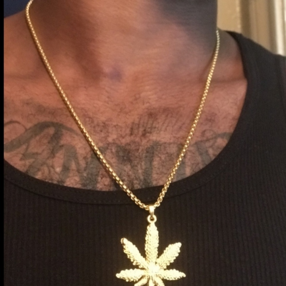 Weed Leaf Pendant Chain Unisex
